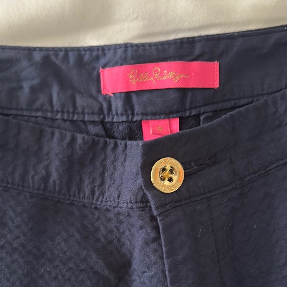 Navy Lily Pulitzer Scalloped Shorts - Picture 4 of 4